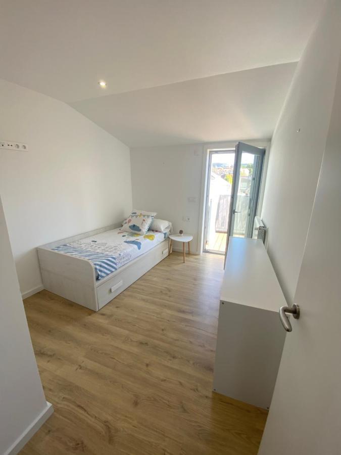 Atico Noa Con Terraza Y Parking Apartment Pontevedra Exterior photo